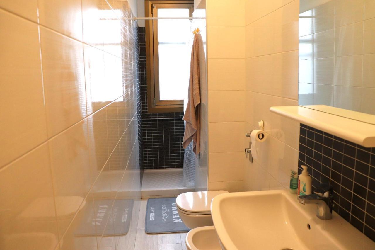 Apartamento * La Casa Di Arti * 25 Min Dal Duomo Milán Exterior foto